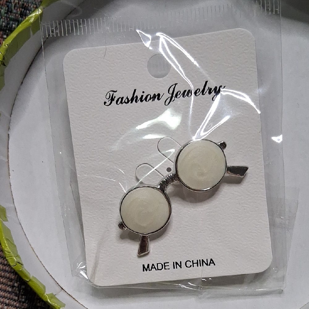 Fashion Jewelry Cream Glasses Earrings